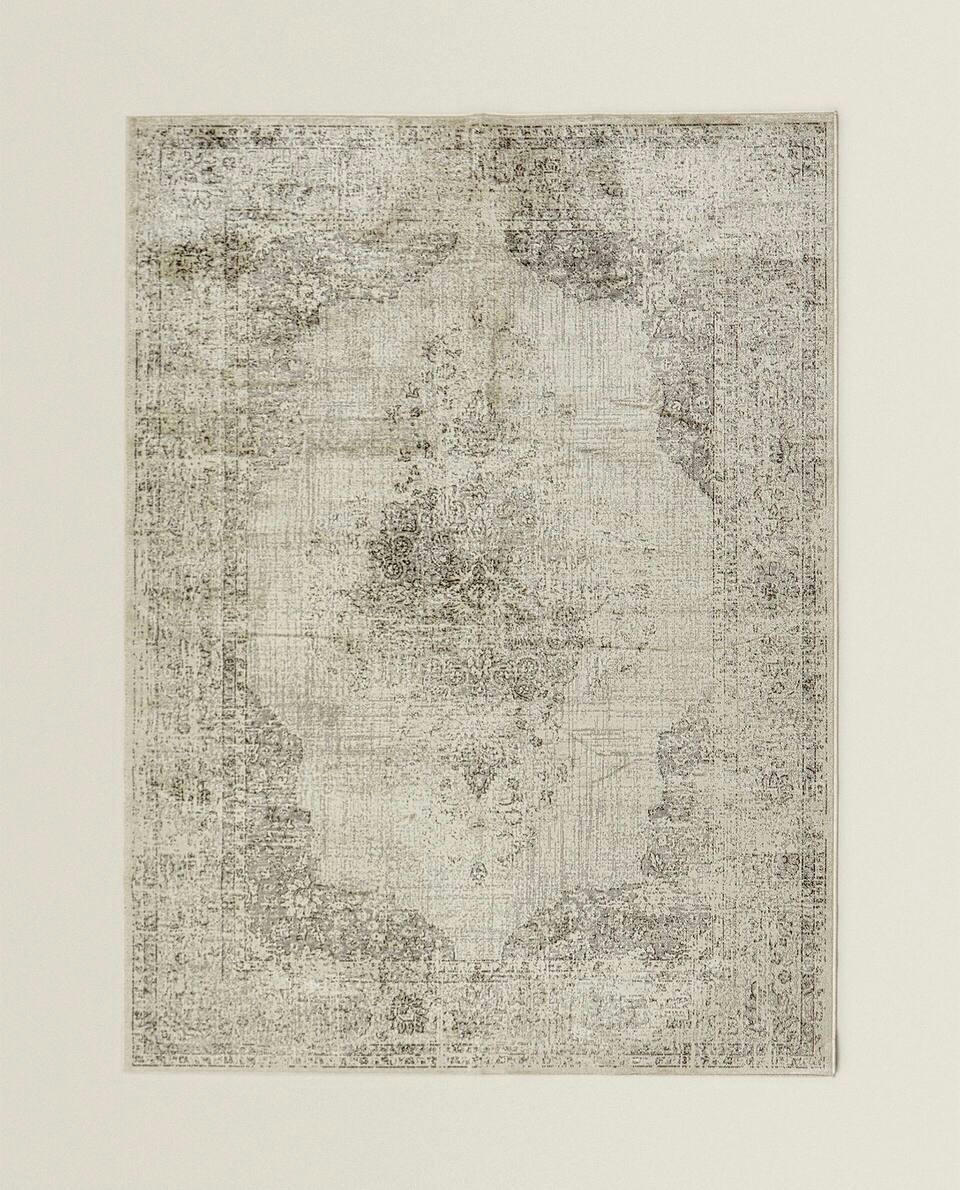 VINTAGE RUG