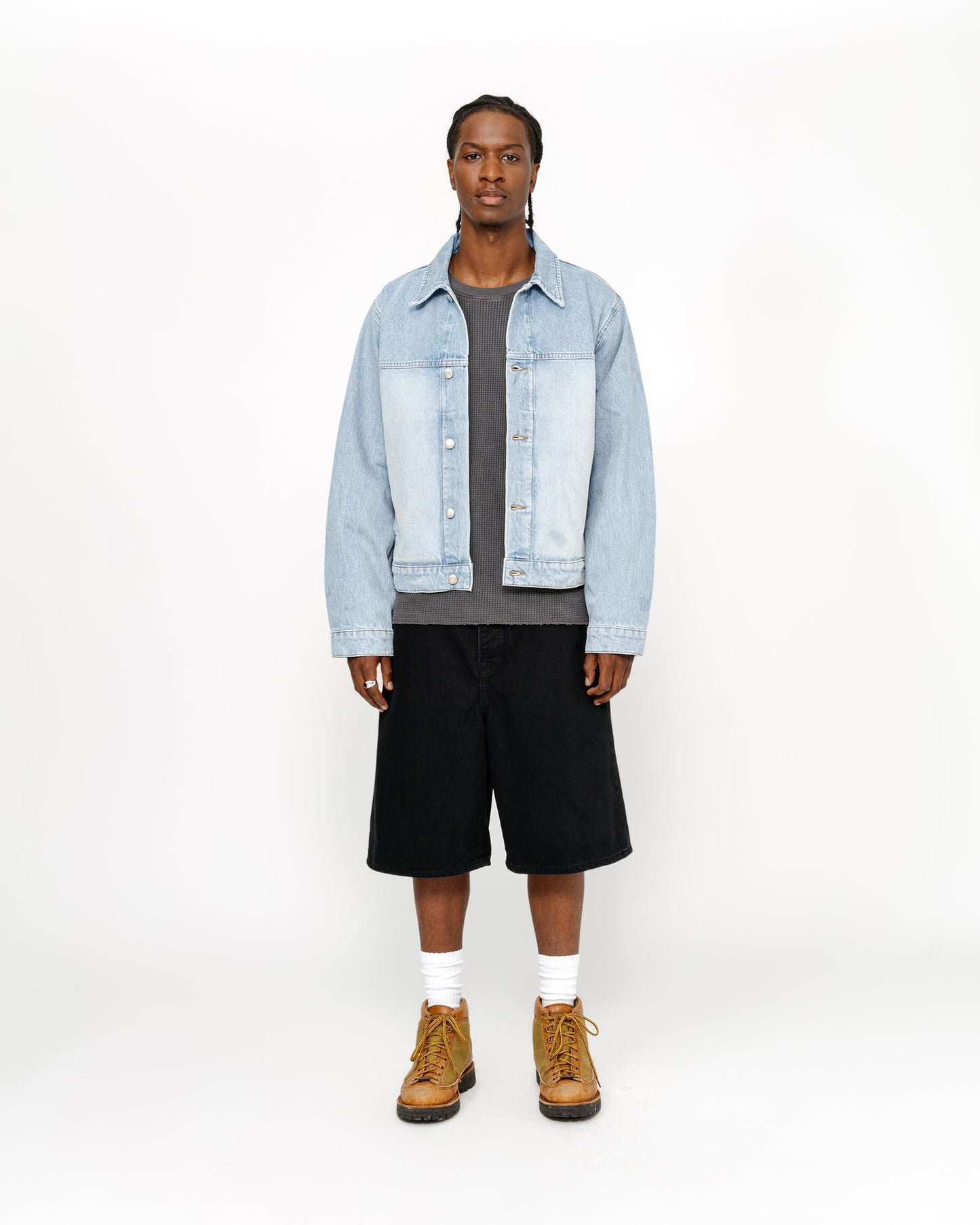 JEANS COURTS TRÈS AMPLES