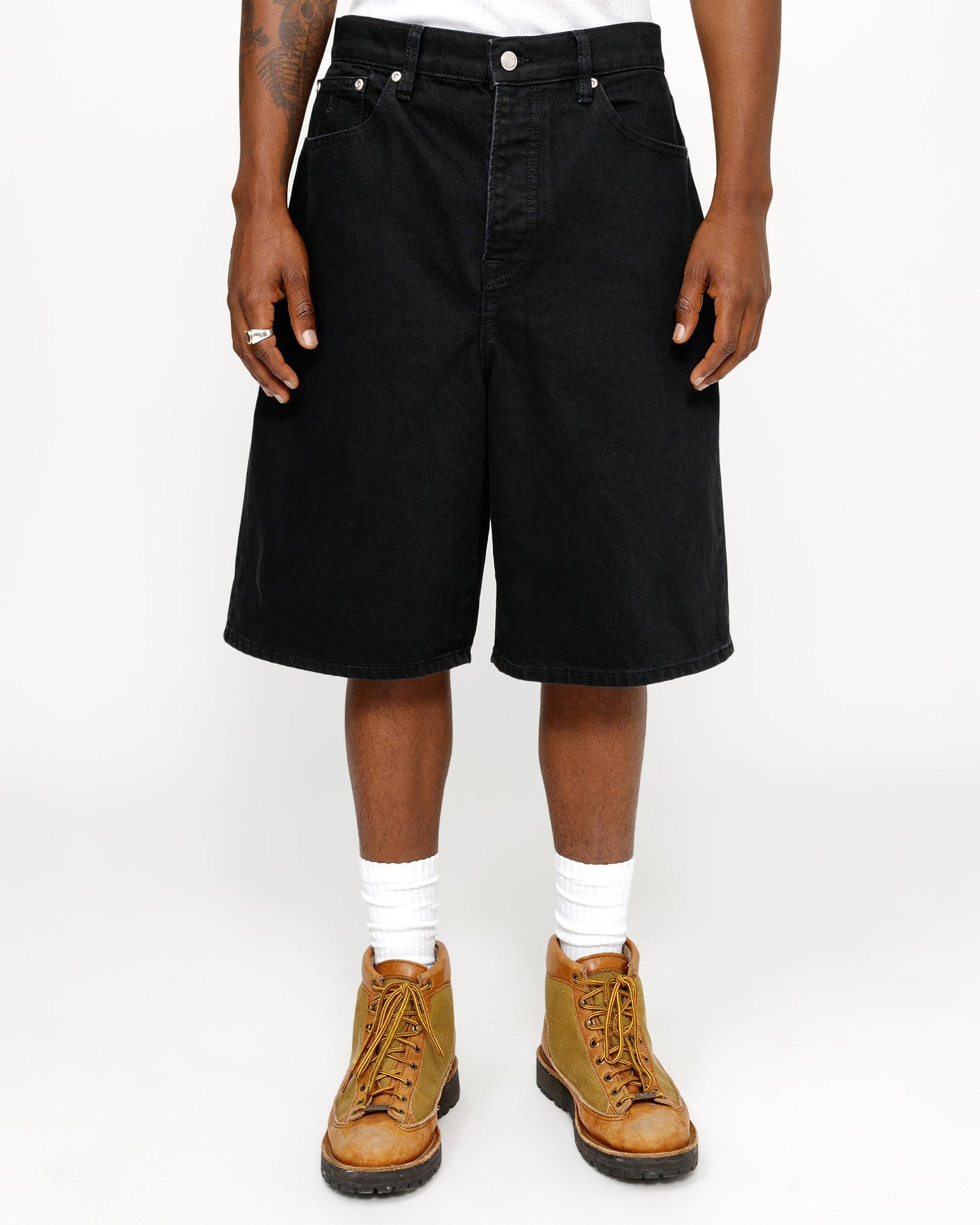 JEANS COURTS TRÈS AMPLES