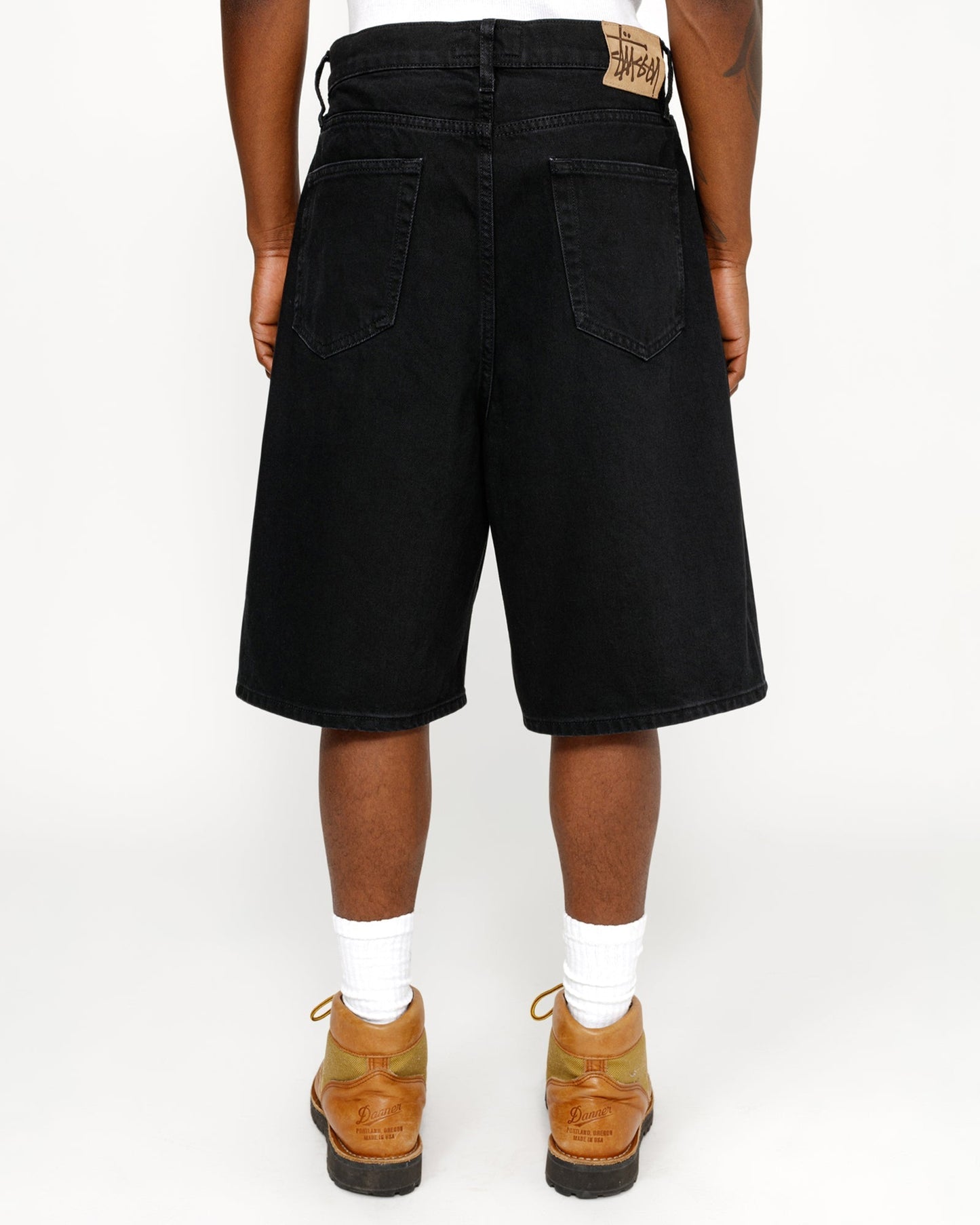 JEANS COURTS TRÈS AMPLES