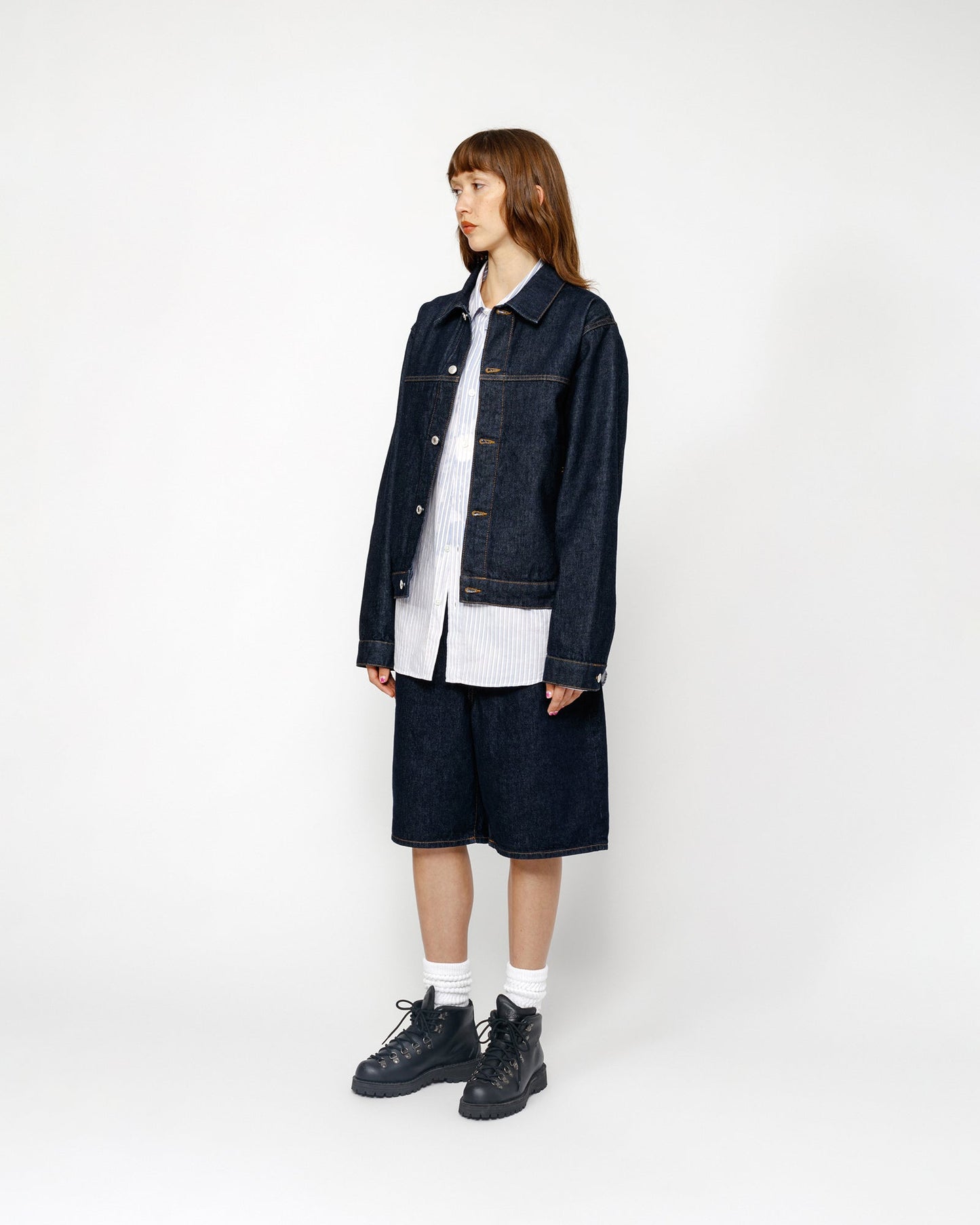JEANS COURTS TRÈS AMPLES