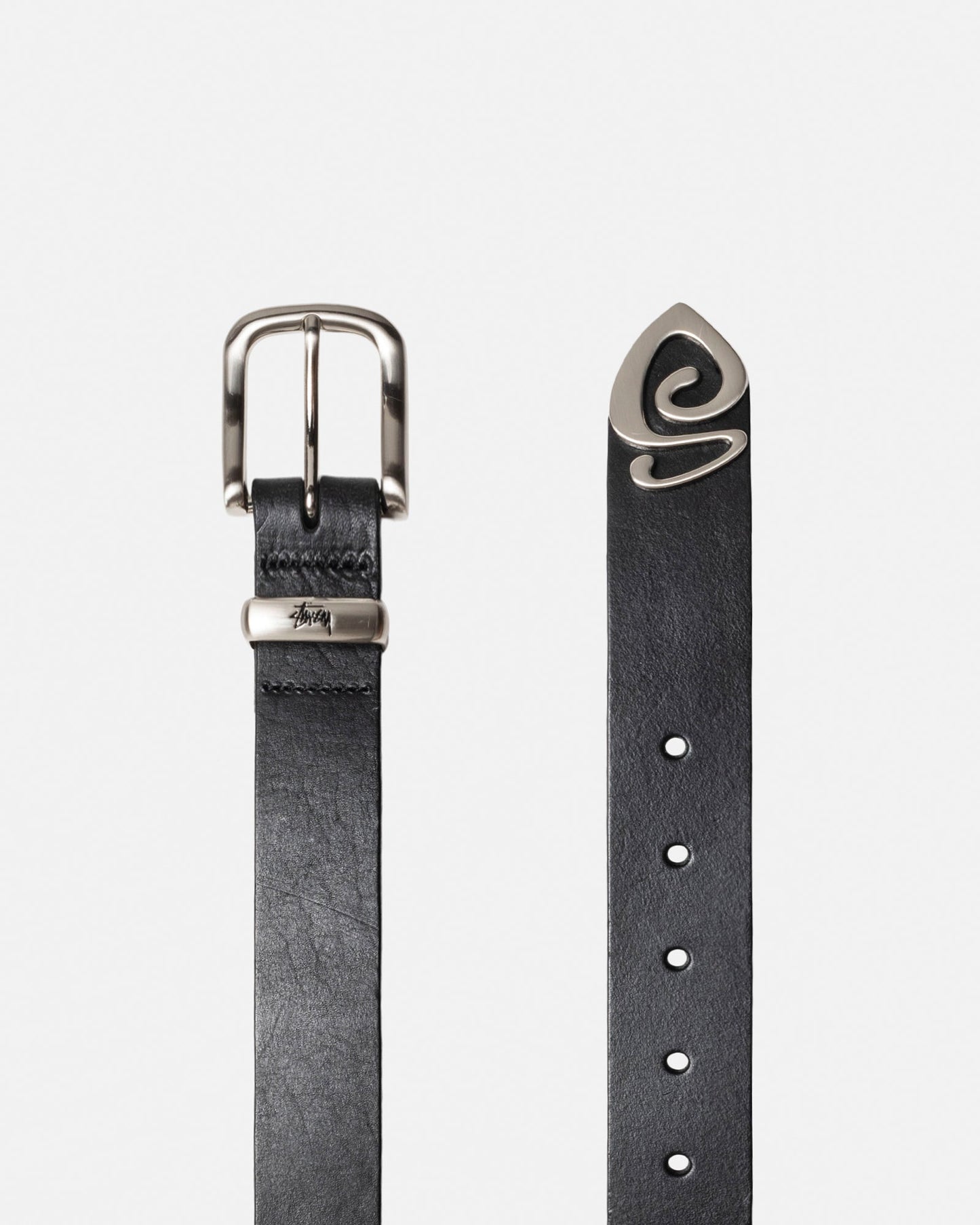 CEINTURE À EMBOUT MÉTALLIQUE