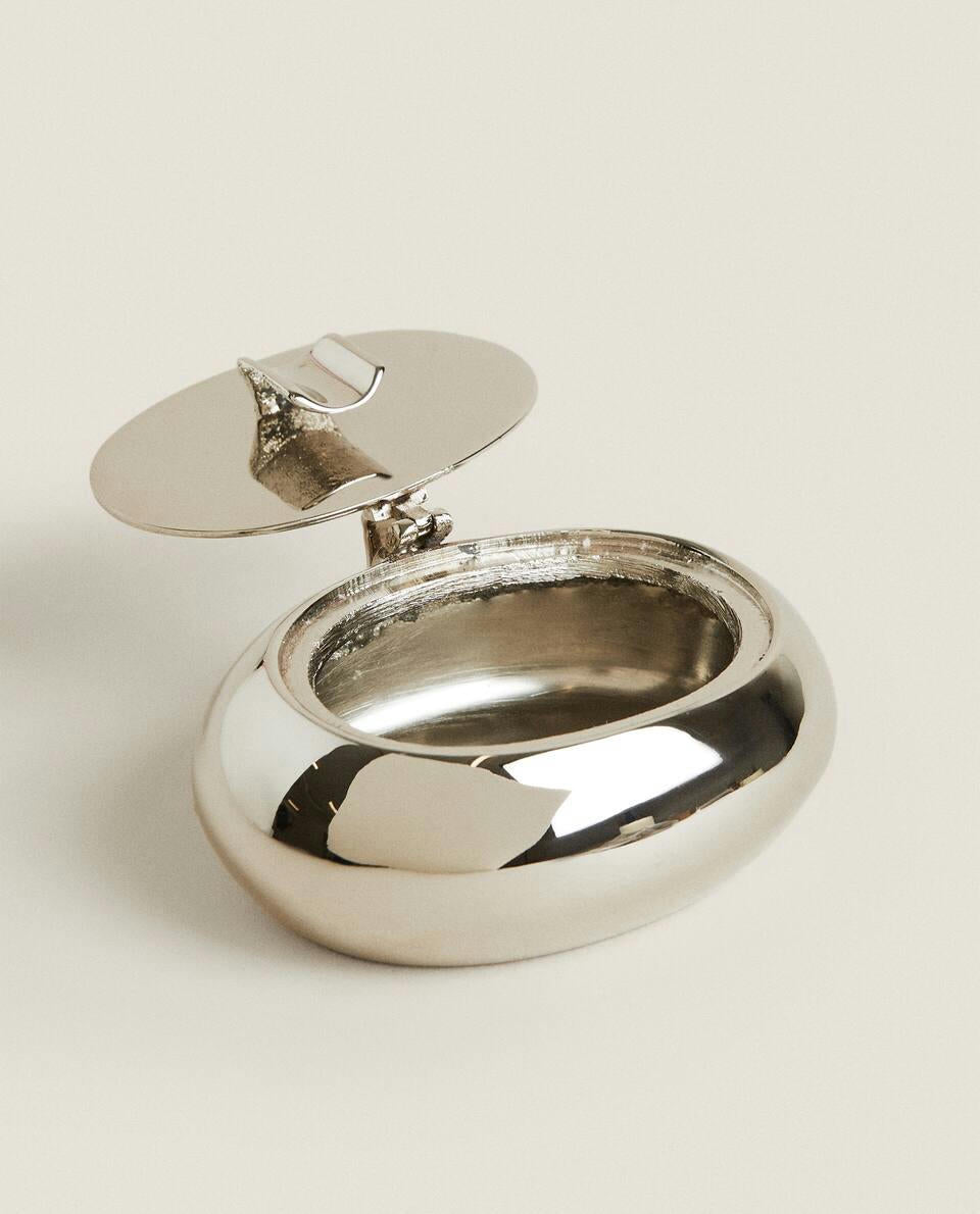 ASHTRAY WITH LID
