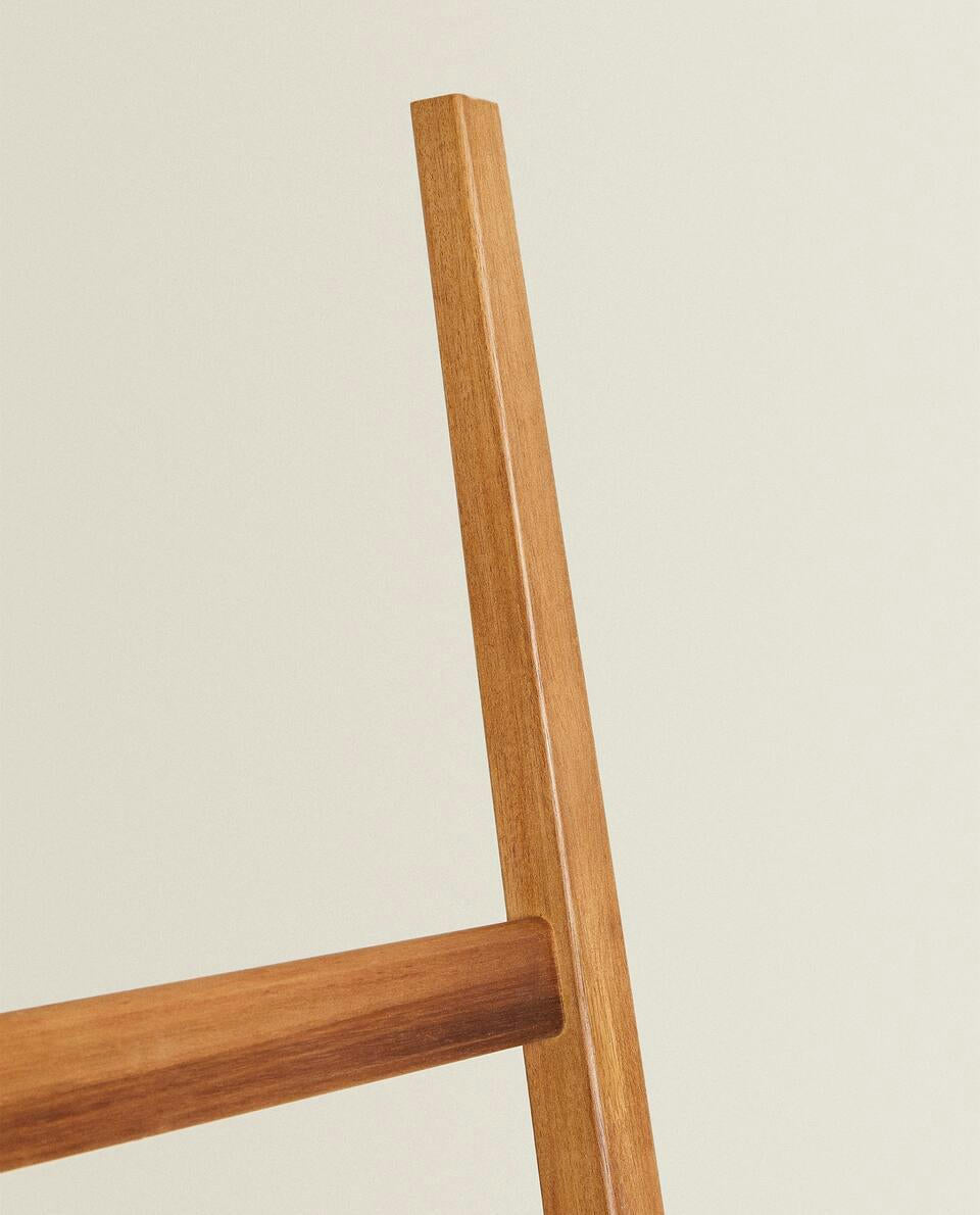 ACACIA TOWEL RACK