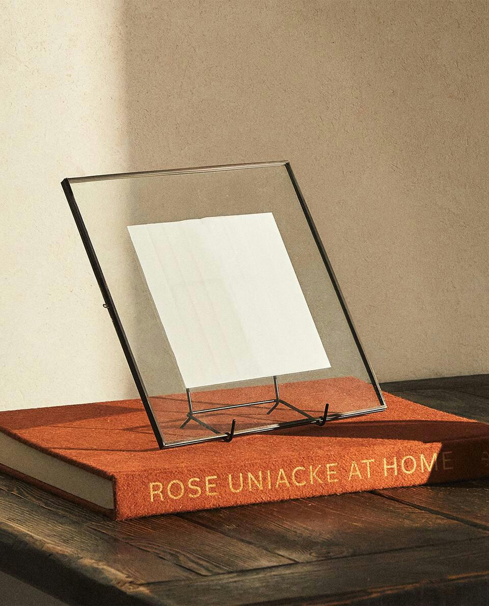 METAL STAND
