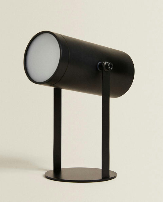 USB RECHARGEABLE SPOTLIGHT